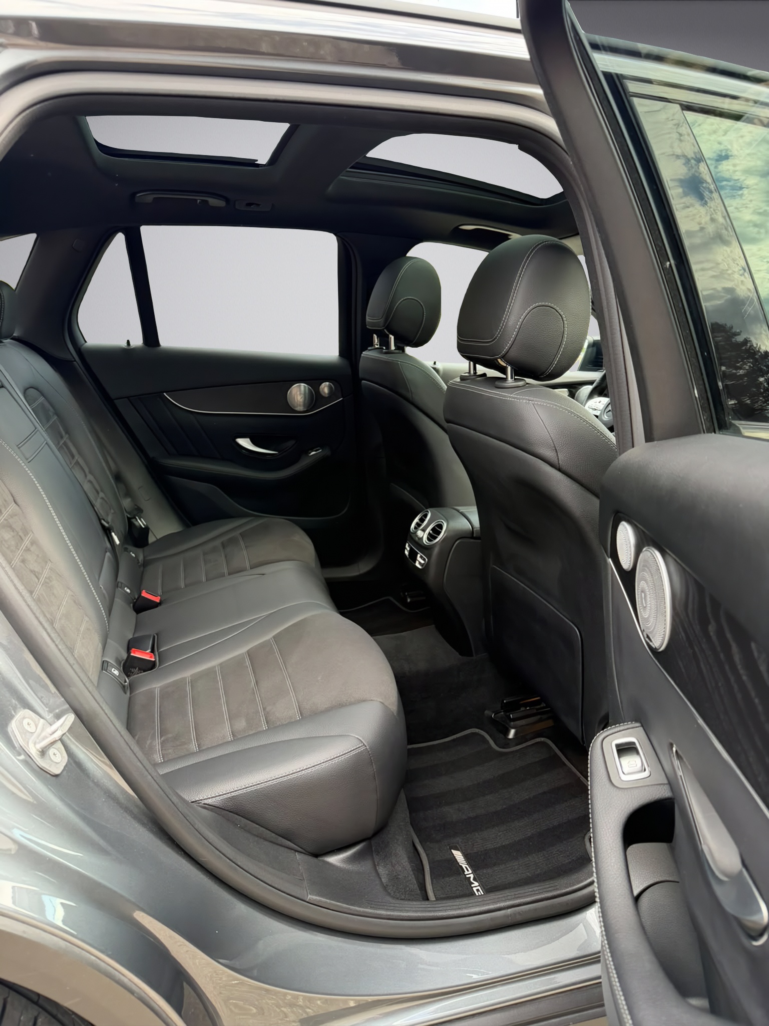 MERCEDES-BENZ GLC 220 d AMG Line 4Matic 9G-Tronic * Facelift *-image-12
