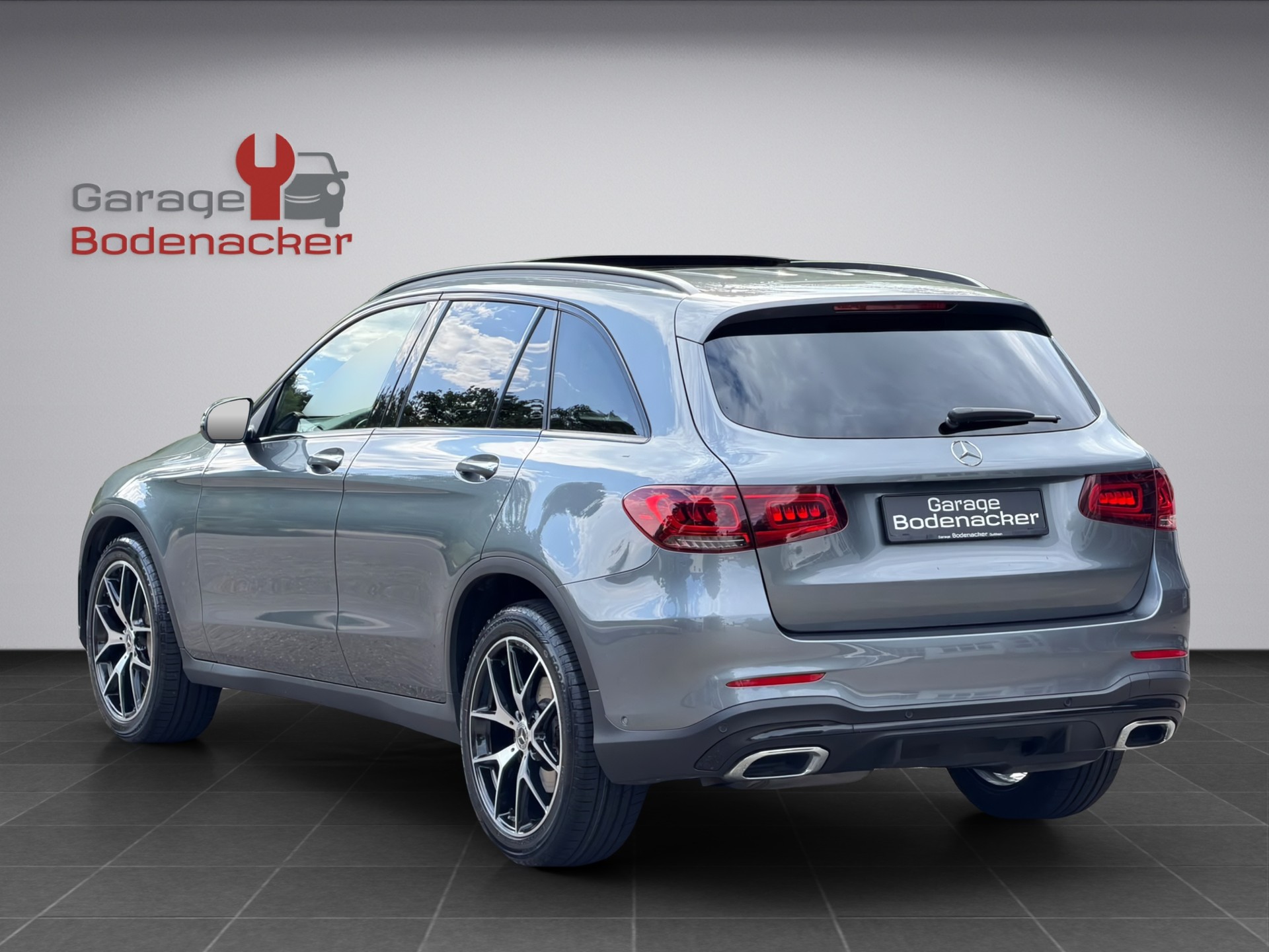 MERCEDES-BENZ GLC 220 d AMG Line 4Matic 9G-Tronic * Facelift *-image-3