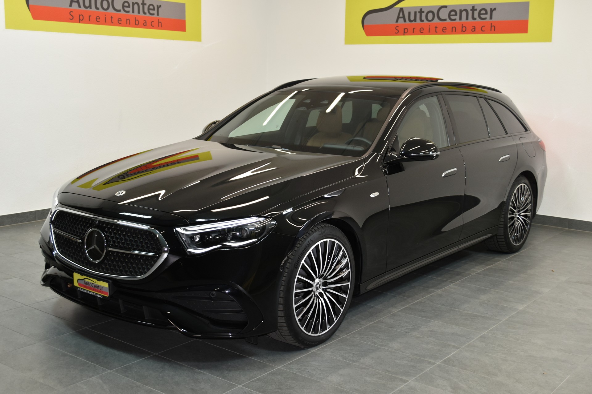 MERCEDES-BENZ E 300 de T AMG-Line 4Matic EQ Hybrid 9G-Tronic-image-1