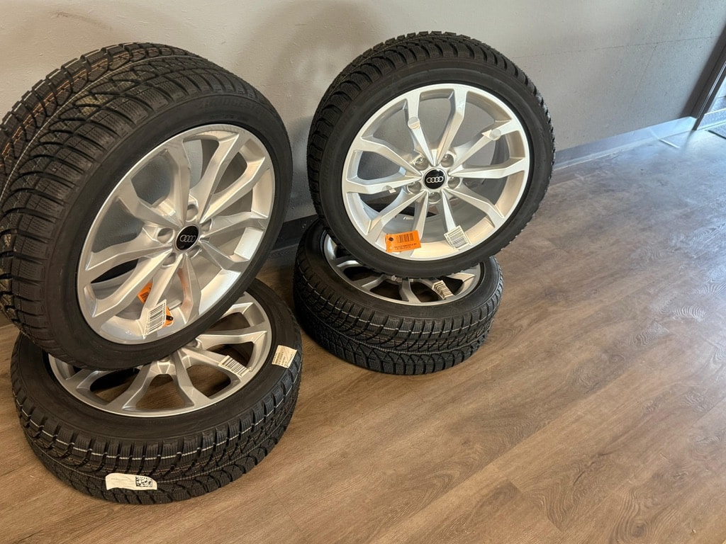 AUDI A4 Avant 45 TFSI S line S-tronic quattro*Panodach, ACC Tempomat, AHK, 19"Alu, (5-Jahre Garantie)-image-15