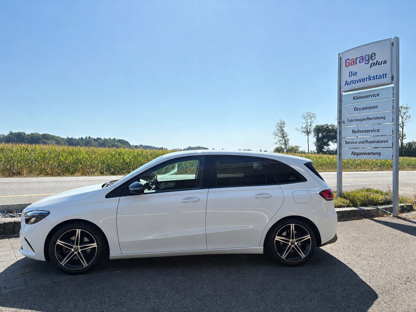 MERCEDES-BENZ B 200 Night Star 7G-DCT-image-2