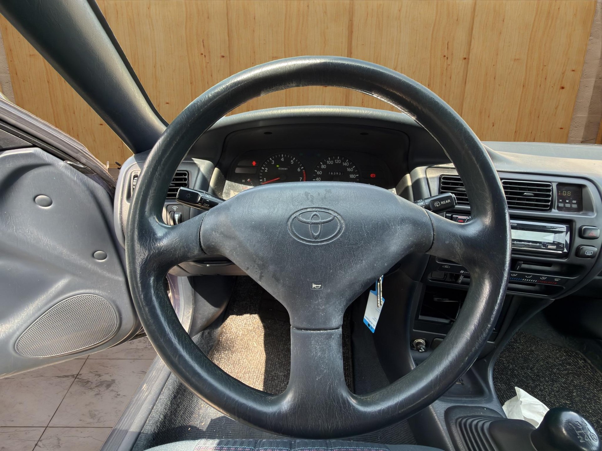 TOYOTA Corolla Compact 1.3 XLi-image-8