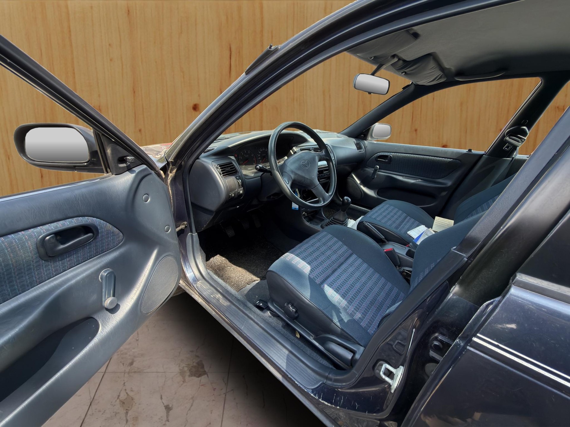 TOYOTA Corolla Compact 1.3 XLi-image-14
