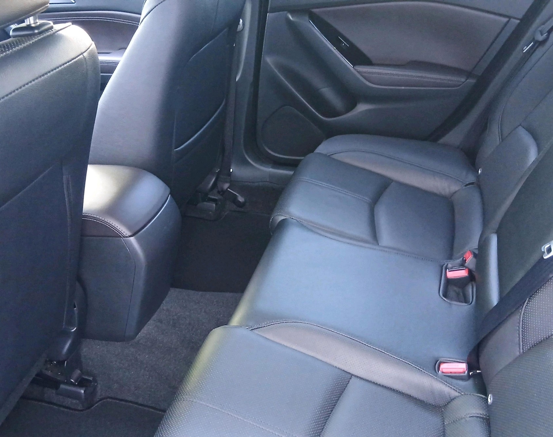 MAZDA 3 D 150 Revolution-image-3