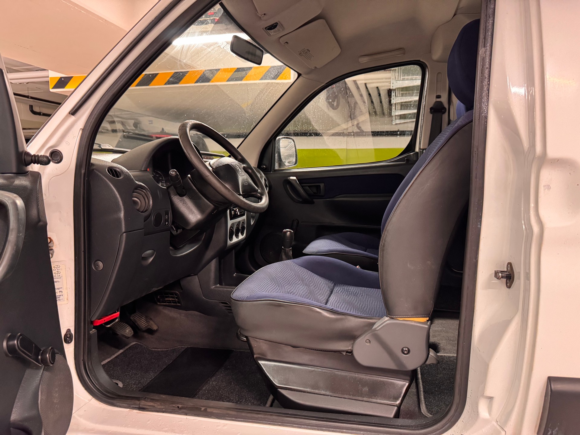 PEUGEOT Partner 1.4 XR-image-11