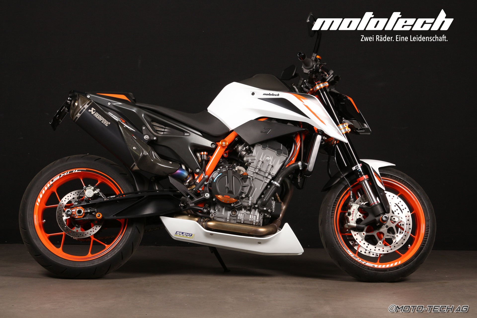 KTM 890 Duke R