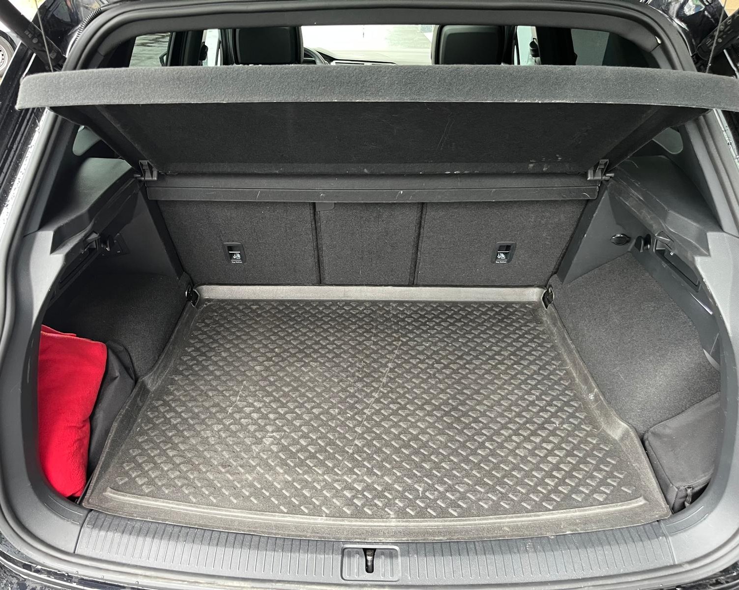 VW Tiguan 2.0 TDI SCR R-Line 4Motion DSG-image-12