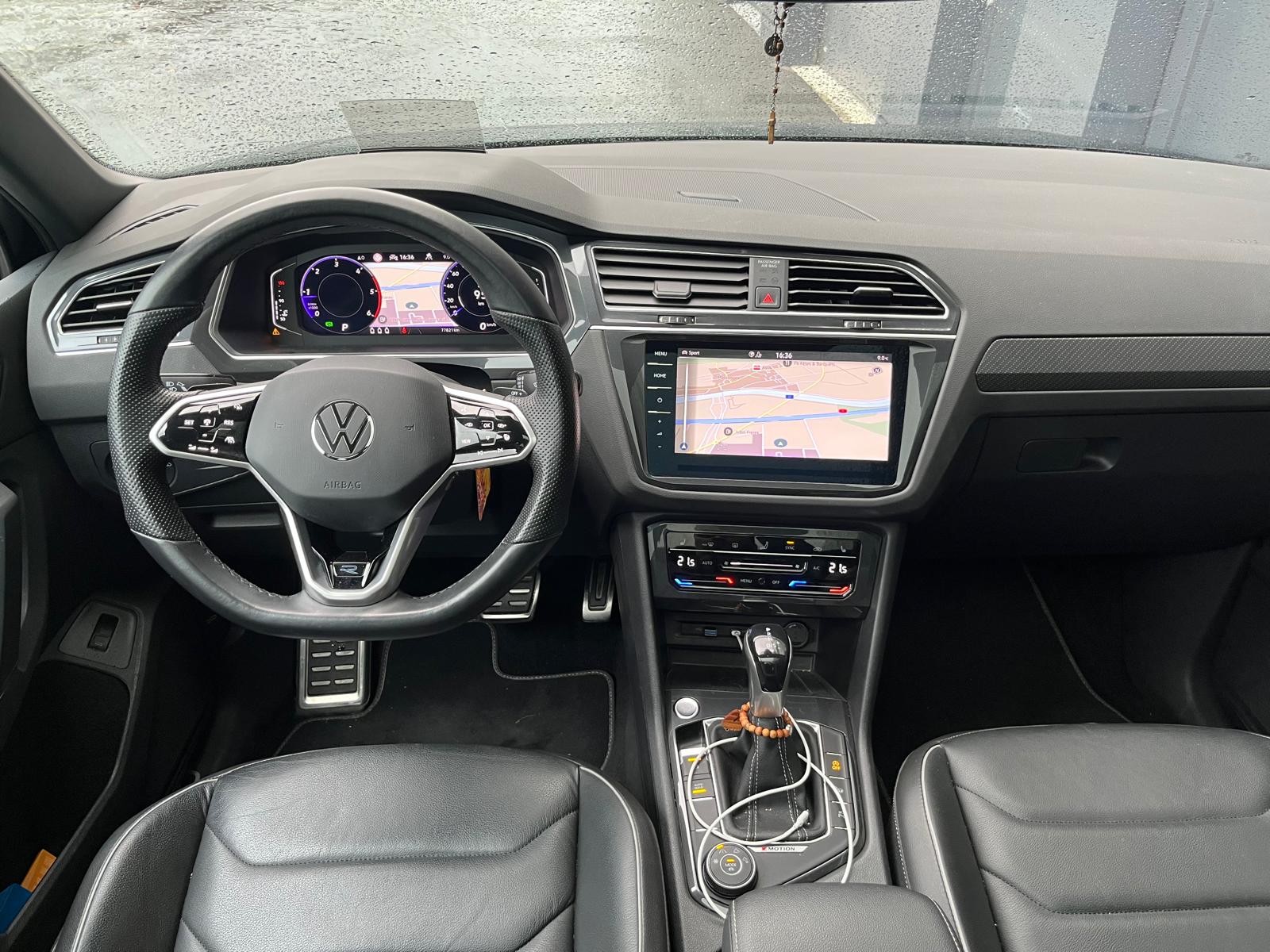 VW Tiguan 2.0 TDI SCR R-Line 4Motion DSG-image-14