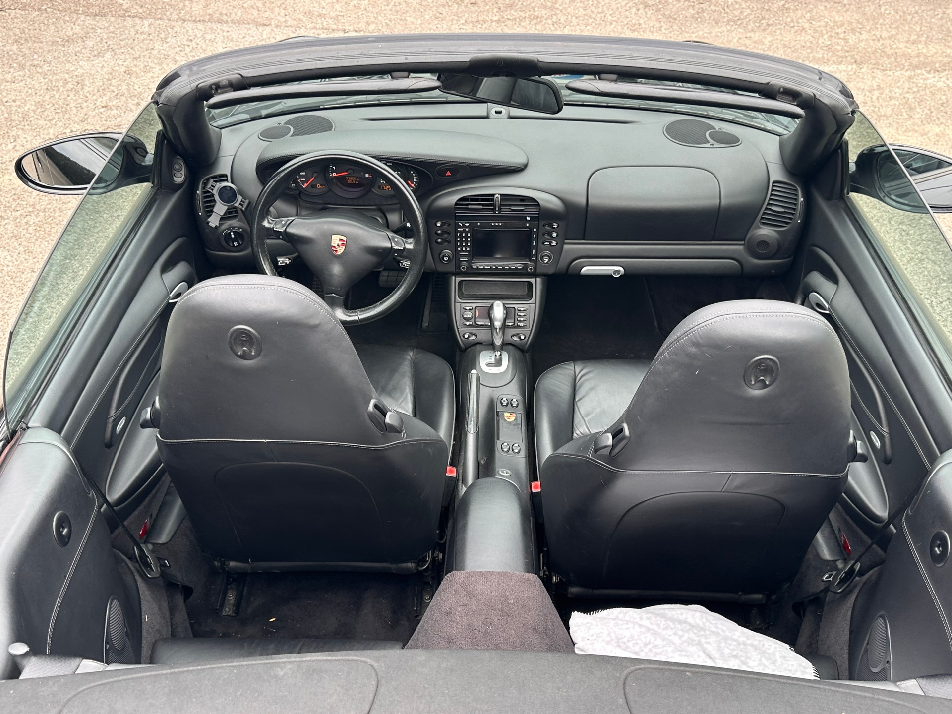 PORSCHE Carrera 4 cab-image-8
