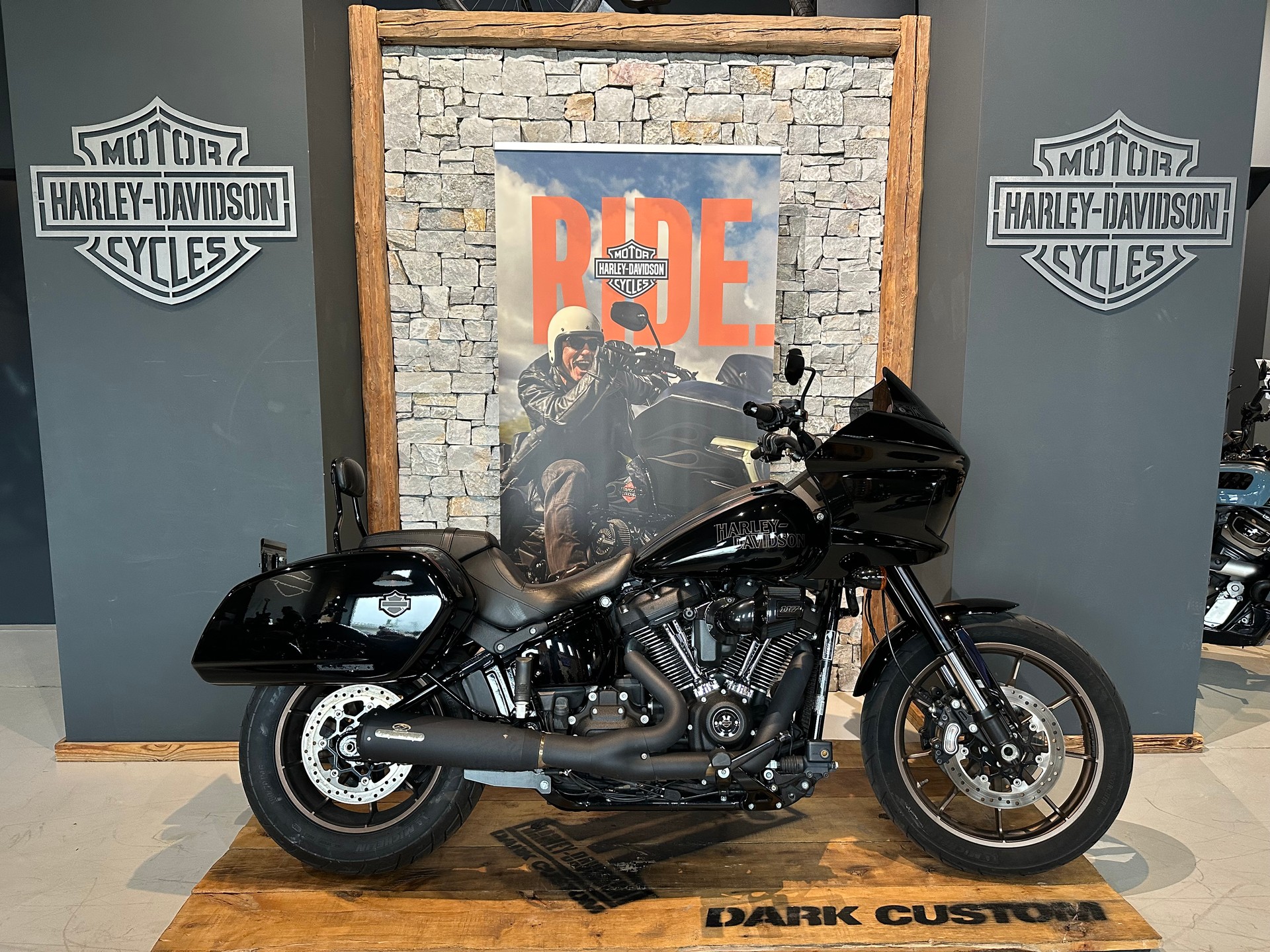 HARLEY-DAVIDSON Low Rider ST 117ci