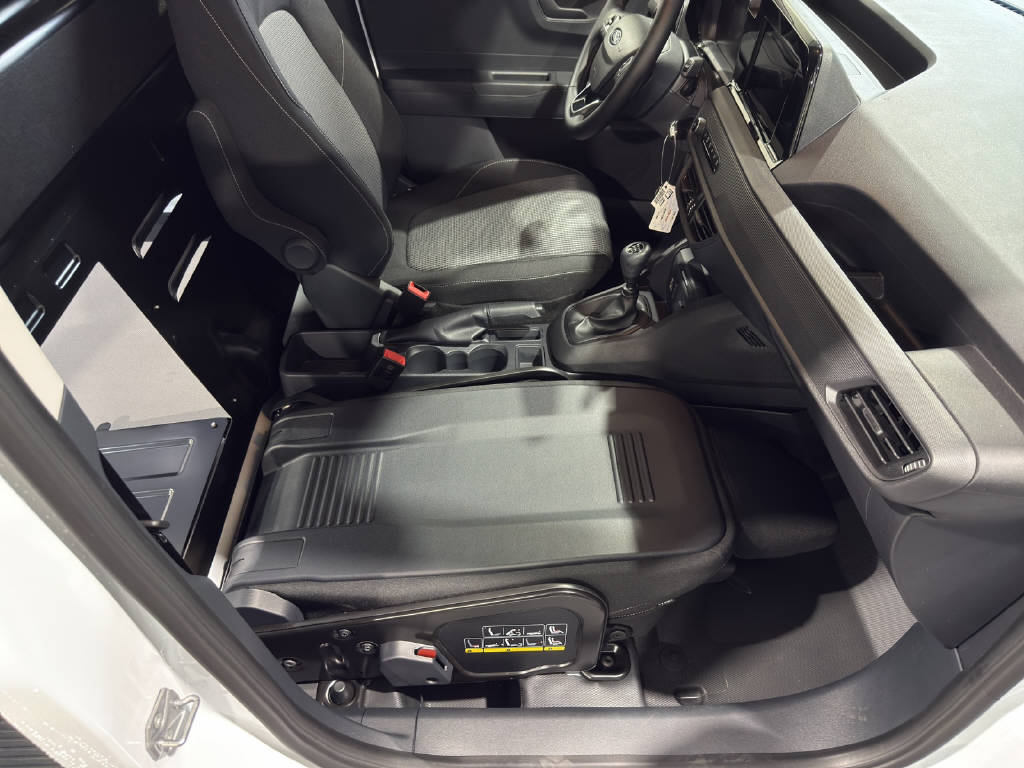 FORD Transit Courier Van 1.0 EcoBoost 100 PS Trend-image-16
