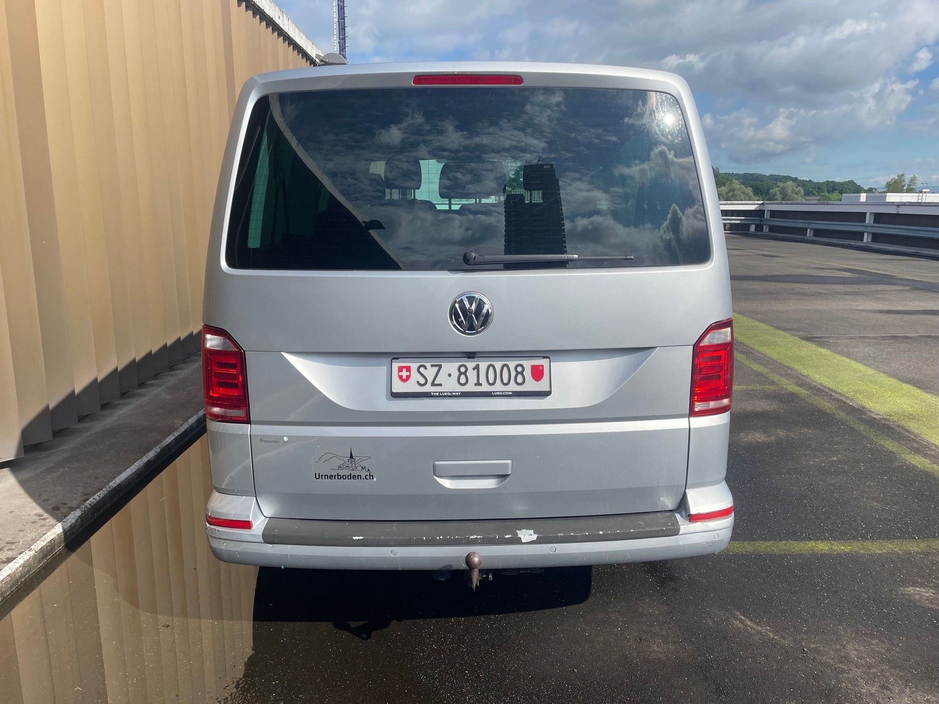 VW 2.0 TDI 204PS - 4x4 / Handschaltung - 9 Sitze / Frisch ab MFK-image-4
