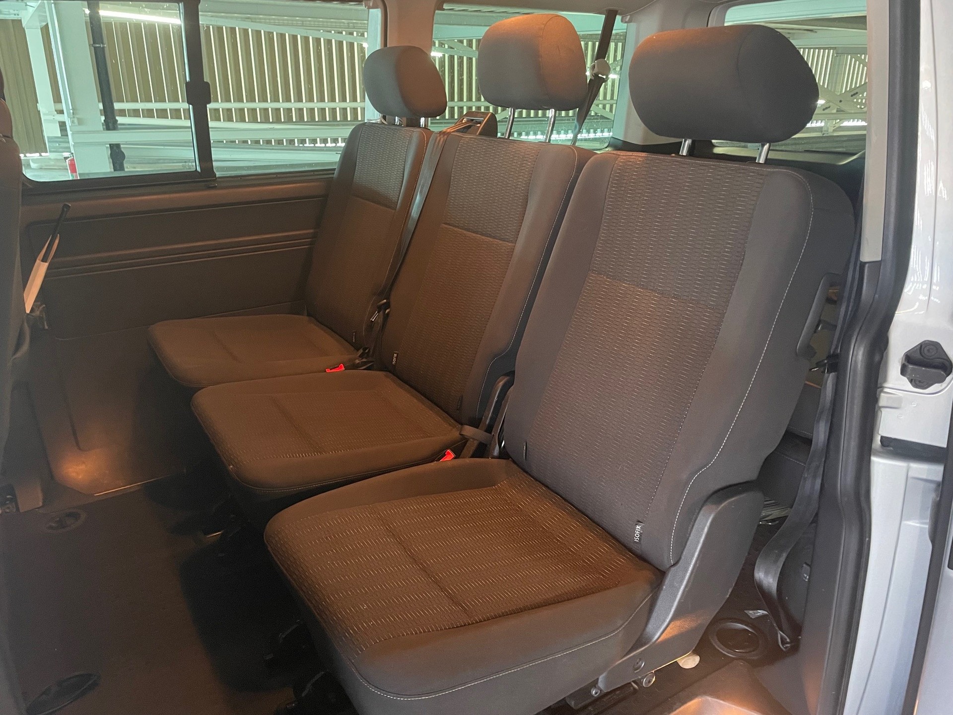 VW 2.0 TDI 204PS - 4x4 / Handschaltung - 9 Sitze / Frisch ab MFK-image-10