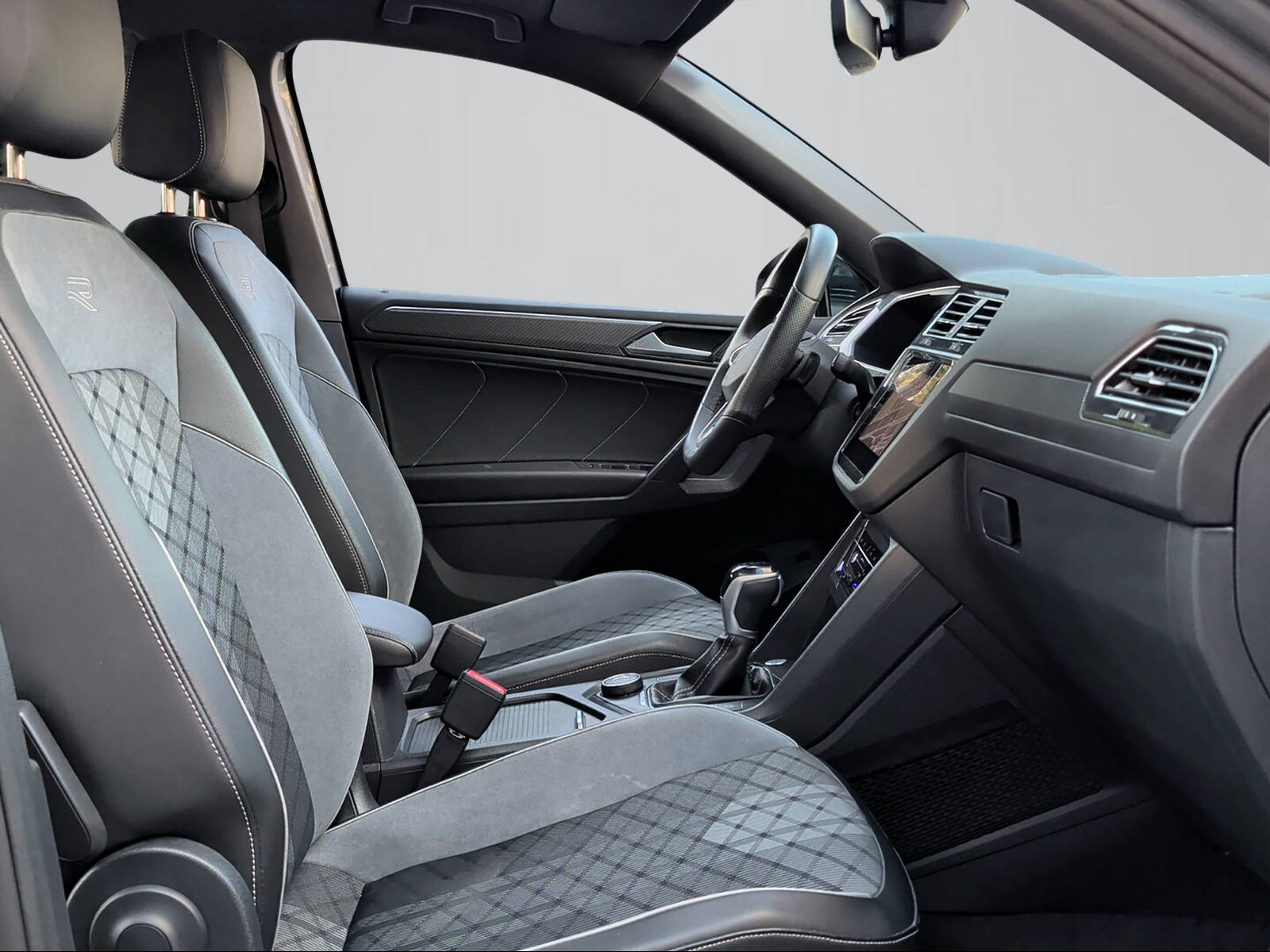 VW Tiguan Allspace 2.0TSI R-Line 4Motion DSG-image-6