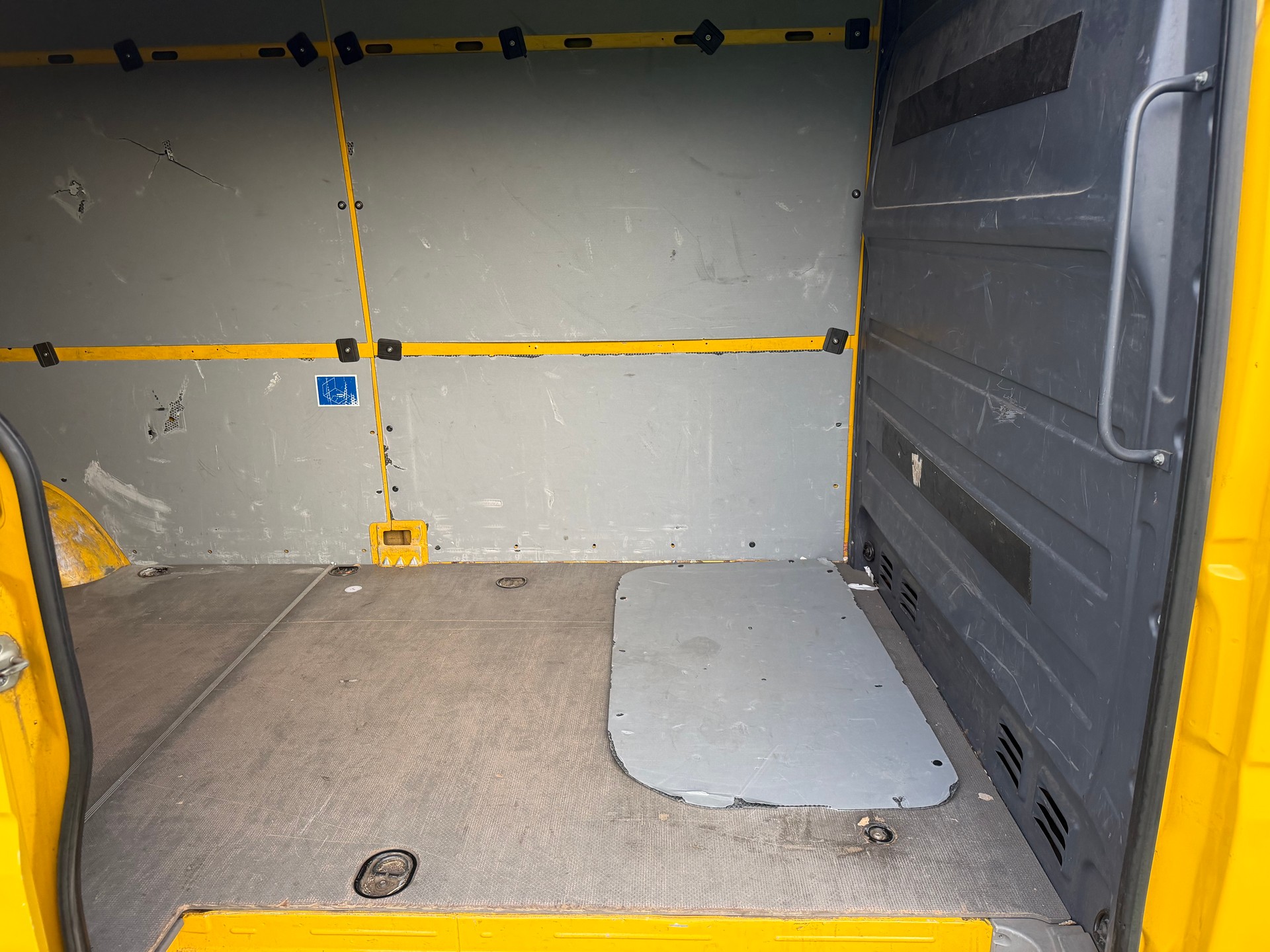 MERCEDES-BENZ Sprinter 314 CDI Lang 7G-Tronic-image-7