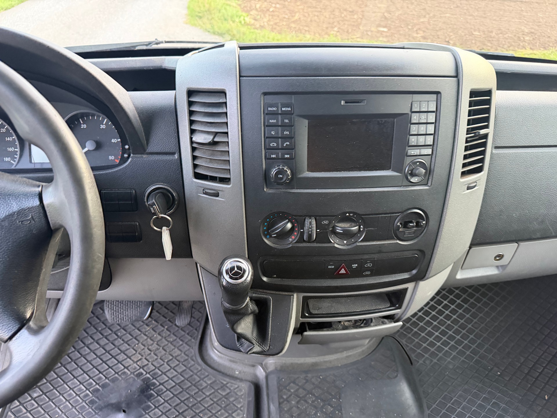 MERCEDES-BENZ Sprinter 314 CDI Lang 7G-Tronic-image-12