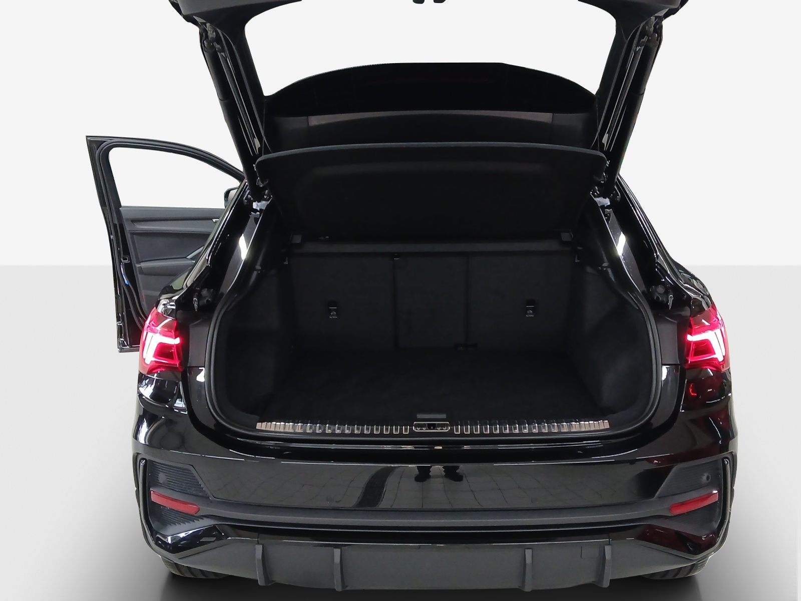 AUDI Q3 Sportback 35 TFSI S line Attraction S-tronic-image-12