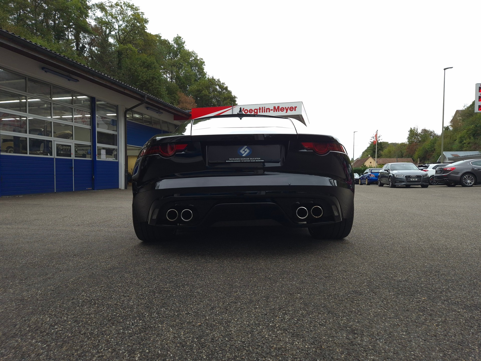 JAGUAR F-Type Convertible 5.0 V8 S/C R AWD Automatik-image-11