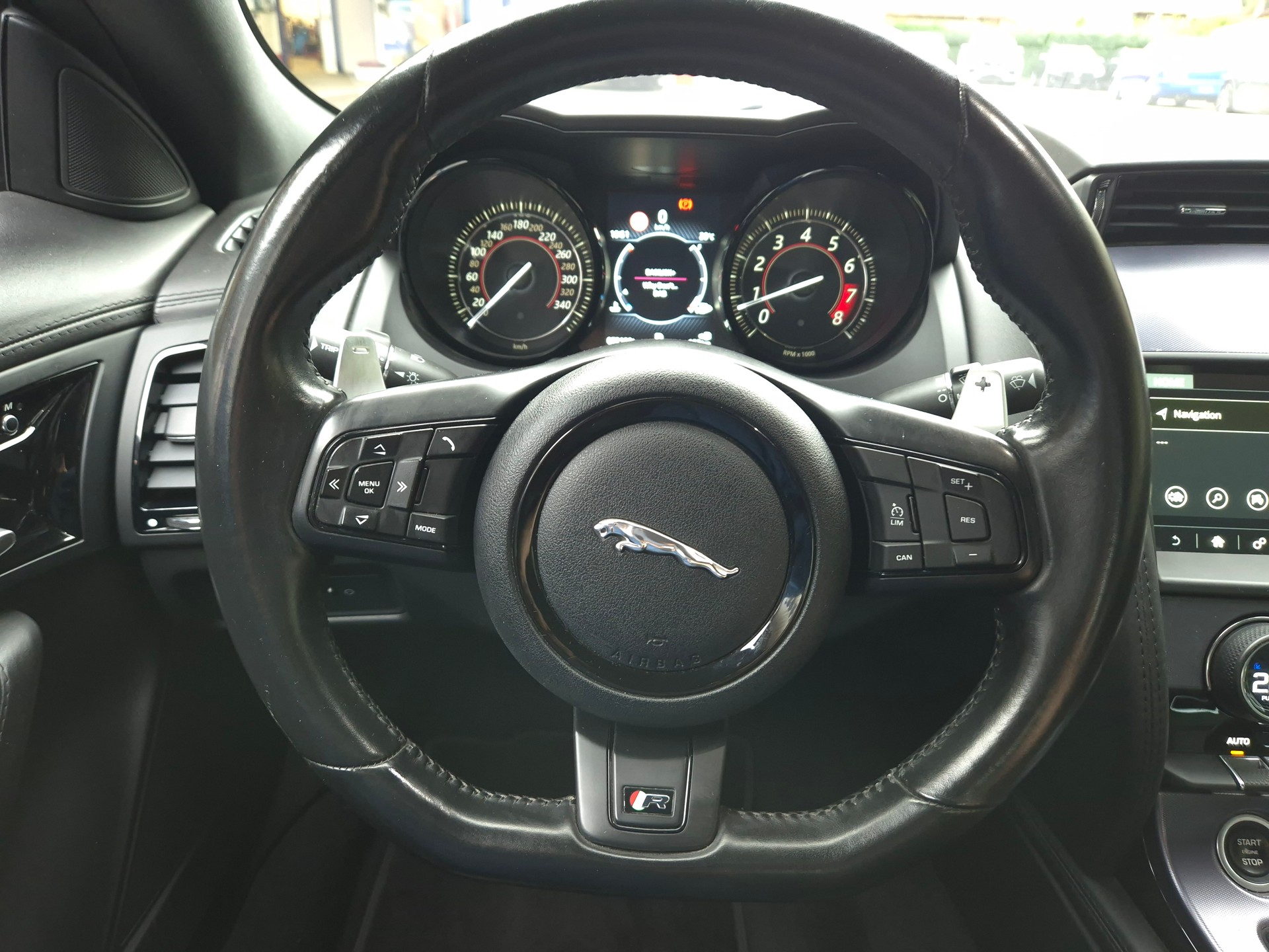 JAGUAR F-Type Convertible 5.0 V8 S/C R AWD Automatik-image-18
