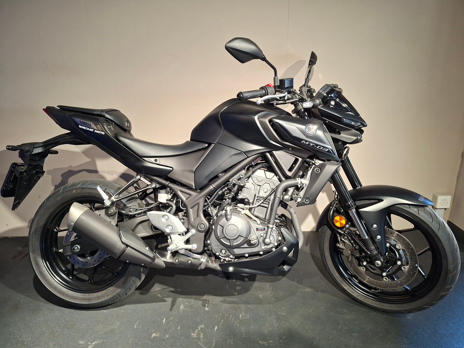 YAMAHA MT-03