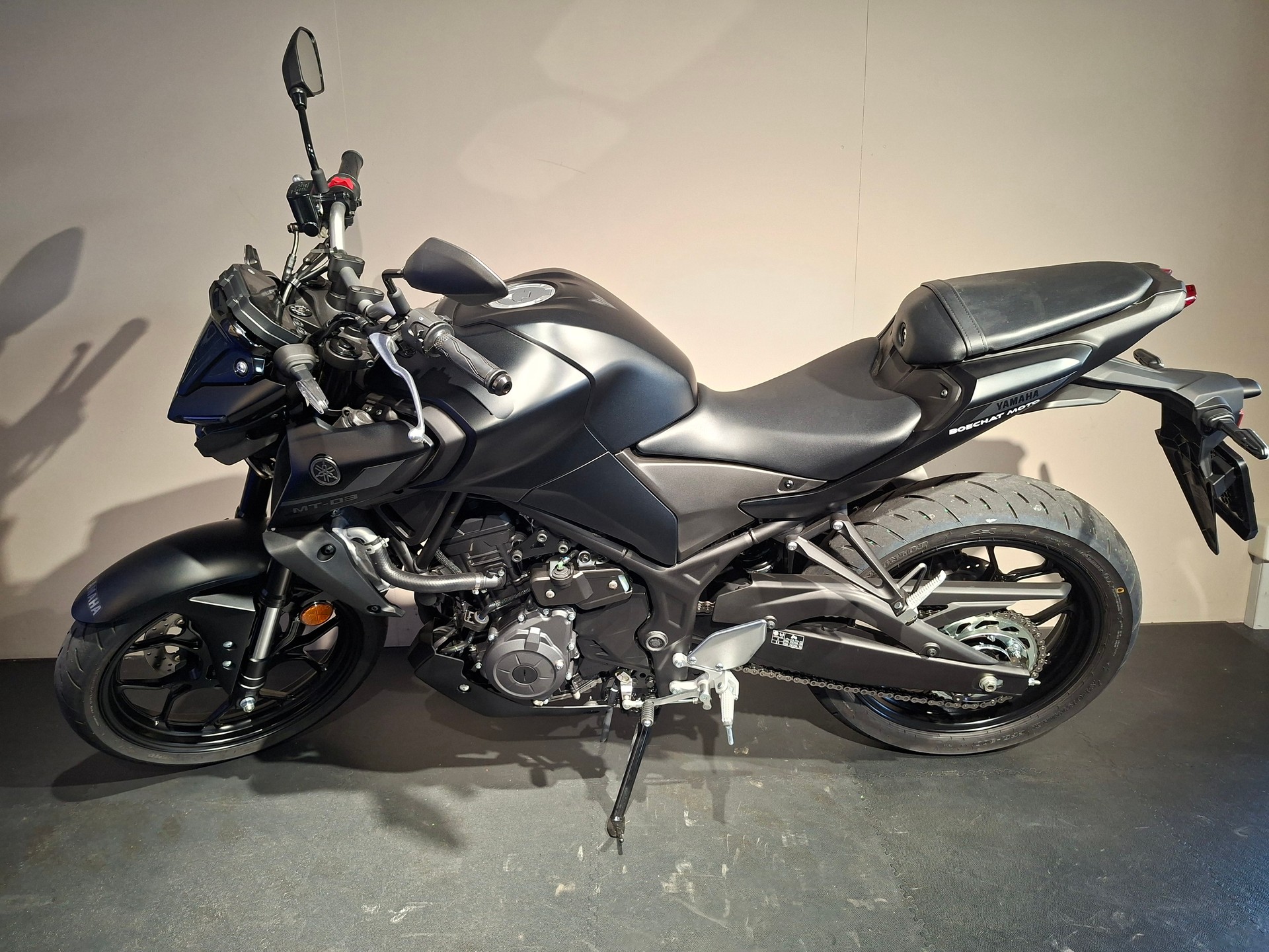 YAMAHA MT-03-image-1