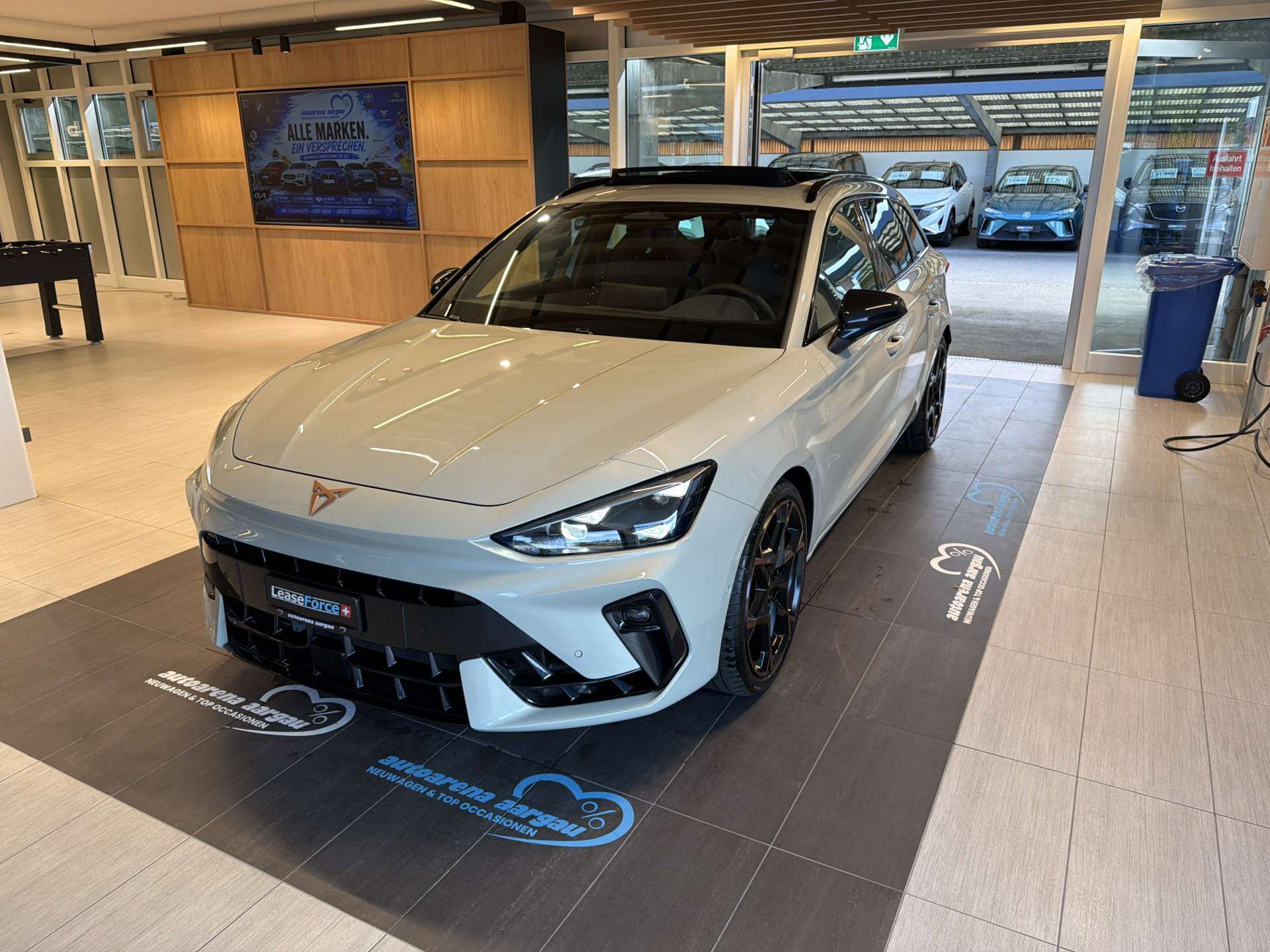 CUPRA LEON ST 2.0 TSi VZ 333PS 4Drive DSG-Automat