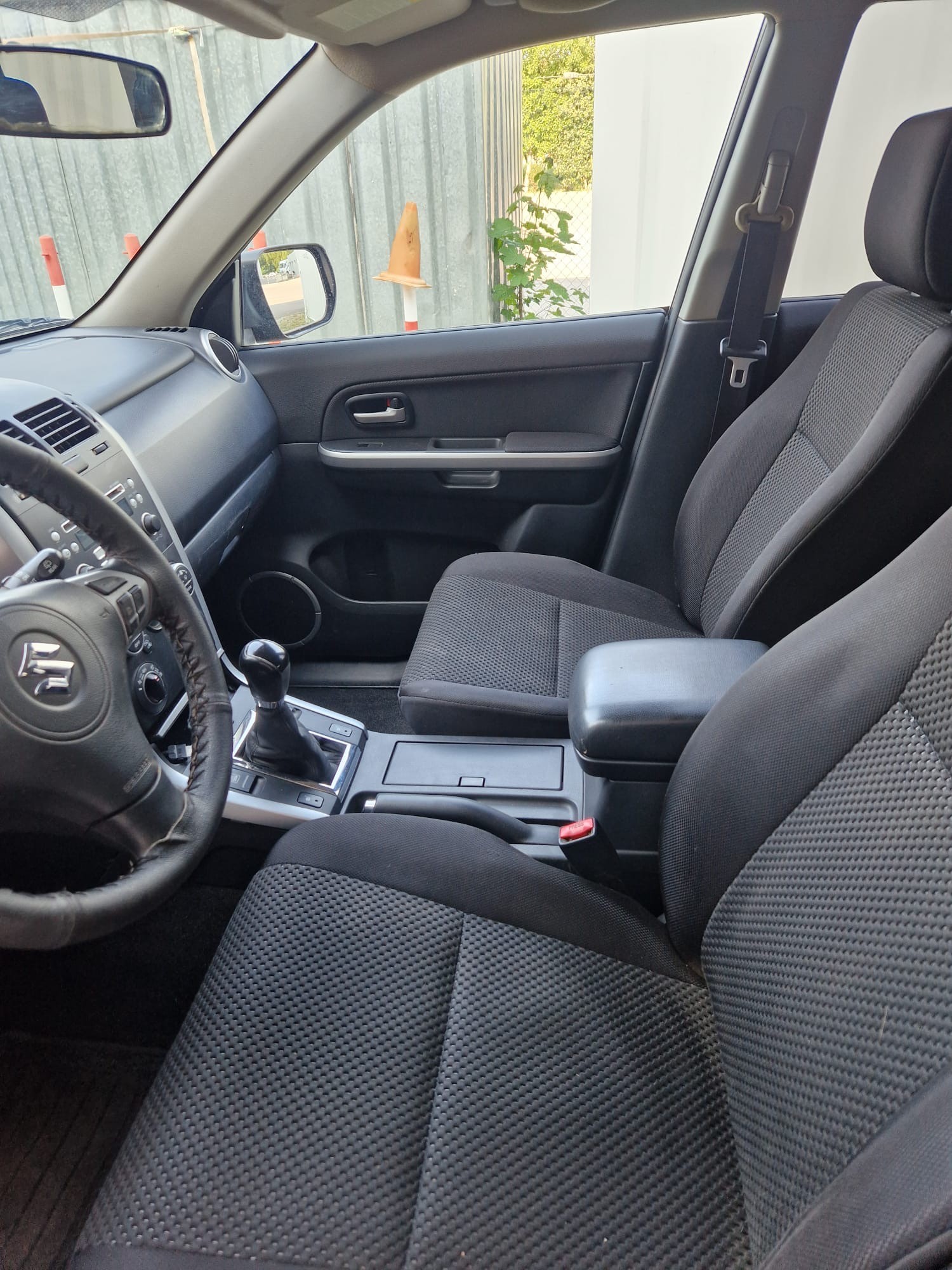 SUZUKI Grand Vitara 2.4 16V GL Top-image-2