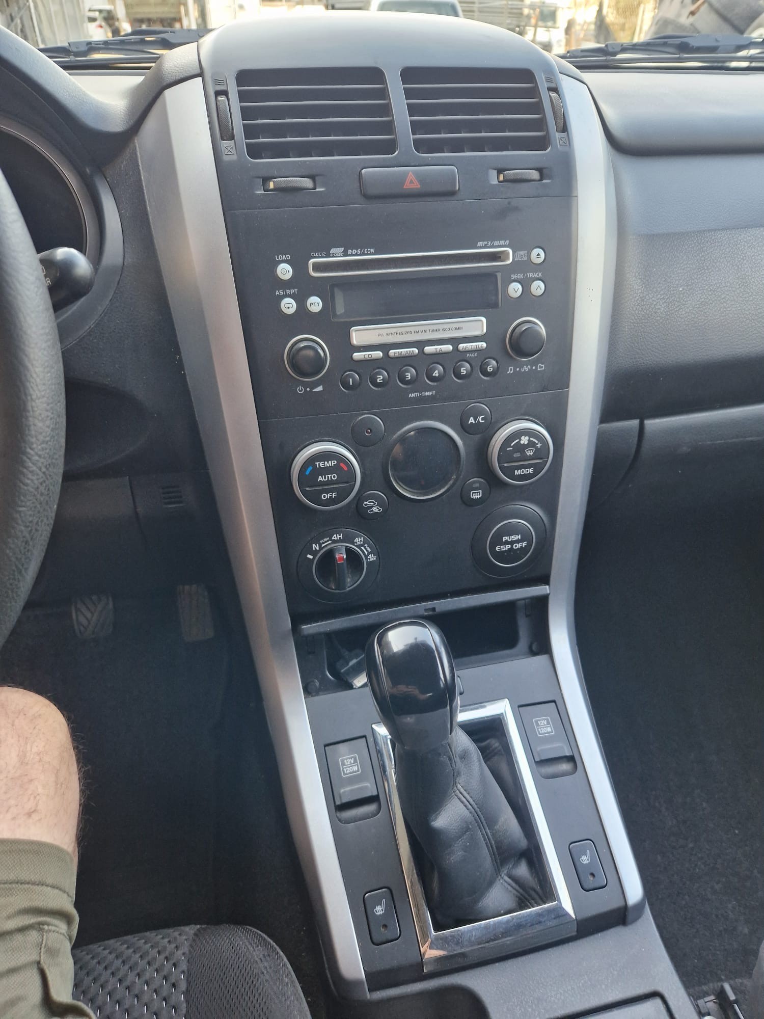 SUZUKI Grand Vitara 2.4 16V GL Top-image-1