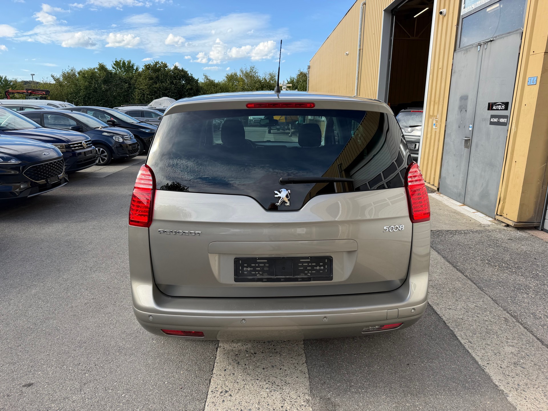 PEUGEOT 5008 1.6 16V T Sport Pack-image-10