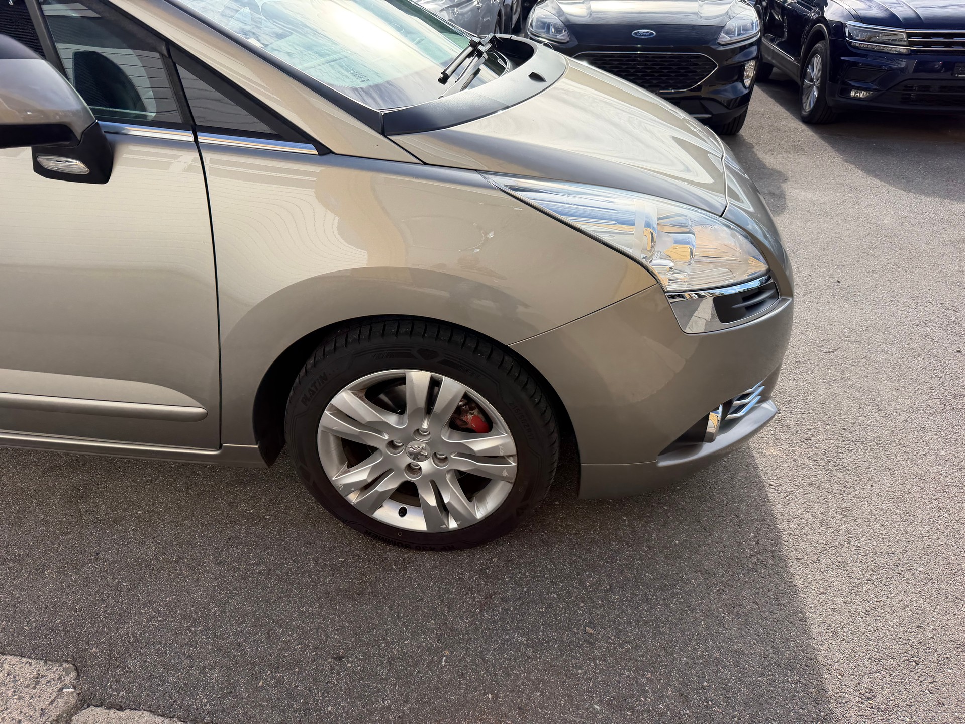PEUGEOT 5008 1.6 16V T Sport Pack-image-4