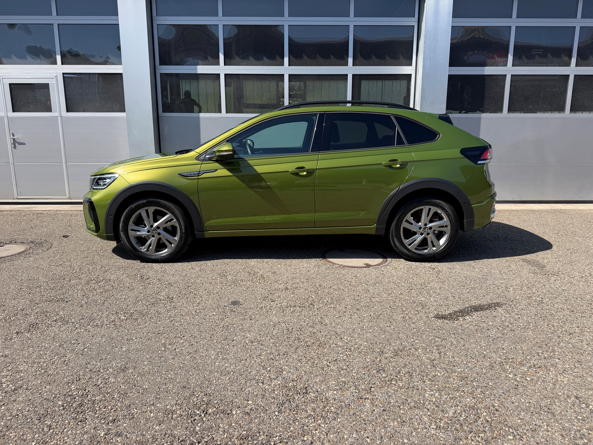 VW Taigo 1.0 TSI R-Line DSG-image-12