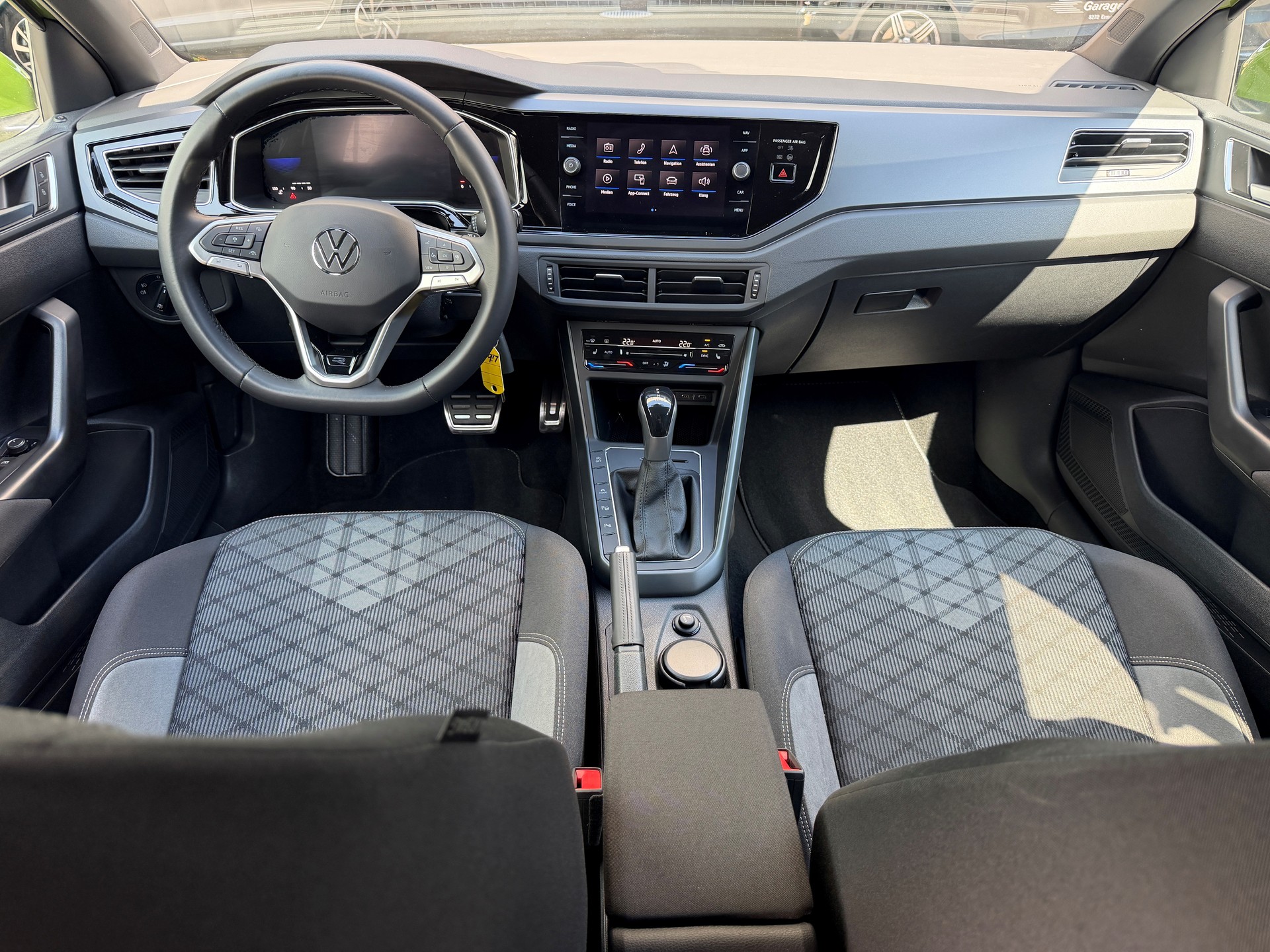 VW Taigo 1.0 TSI R-Line DSG-image-8