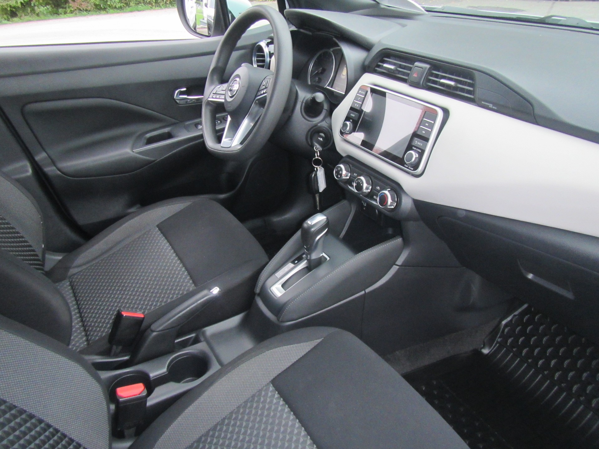 NISSAN Micra IG-T 100 n-style Xtronic-image-4