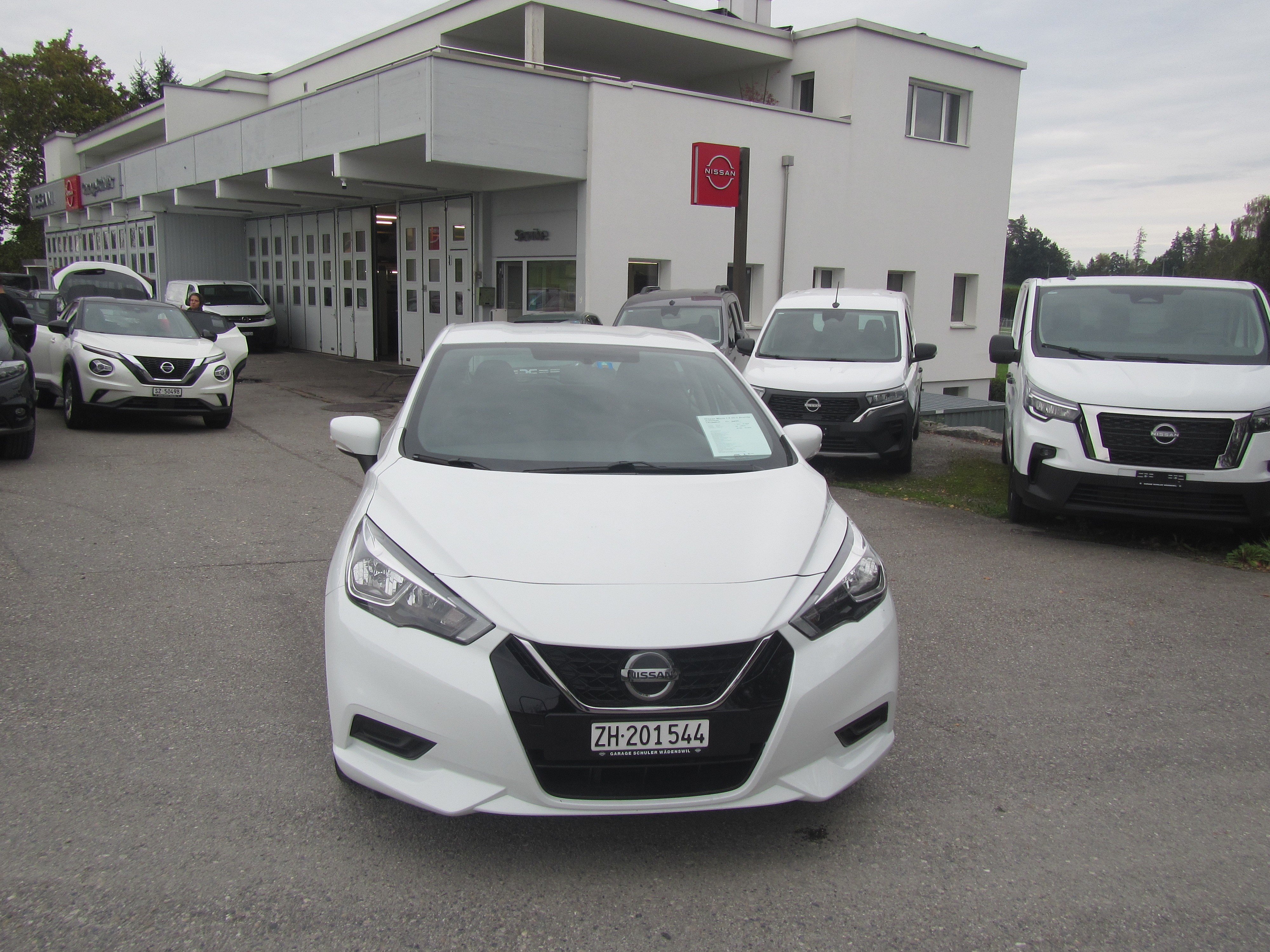 Car photo