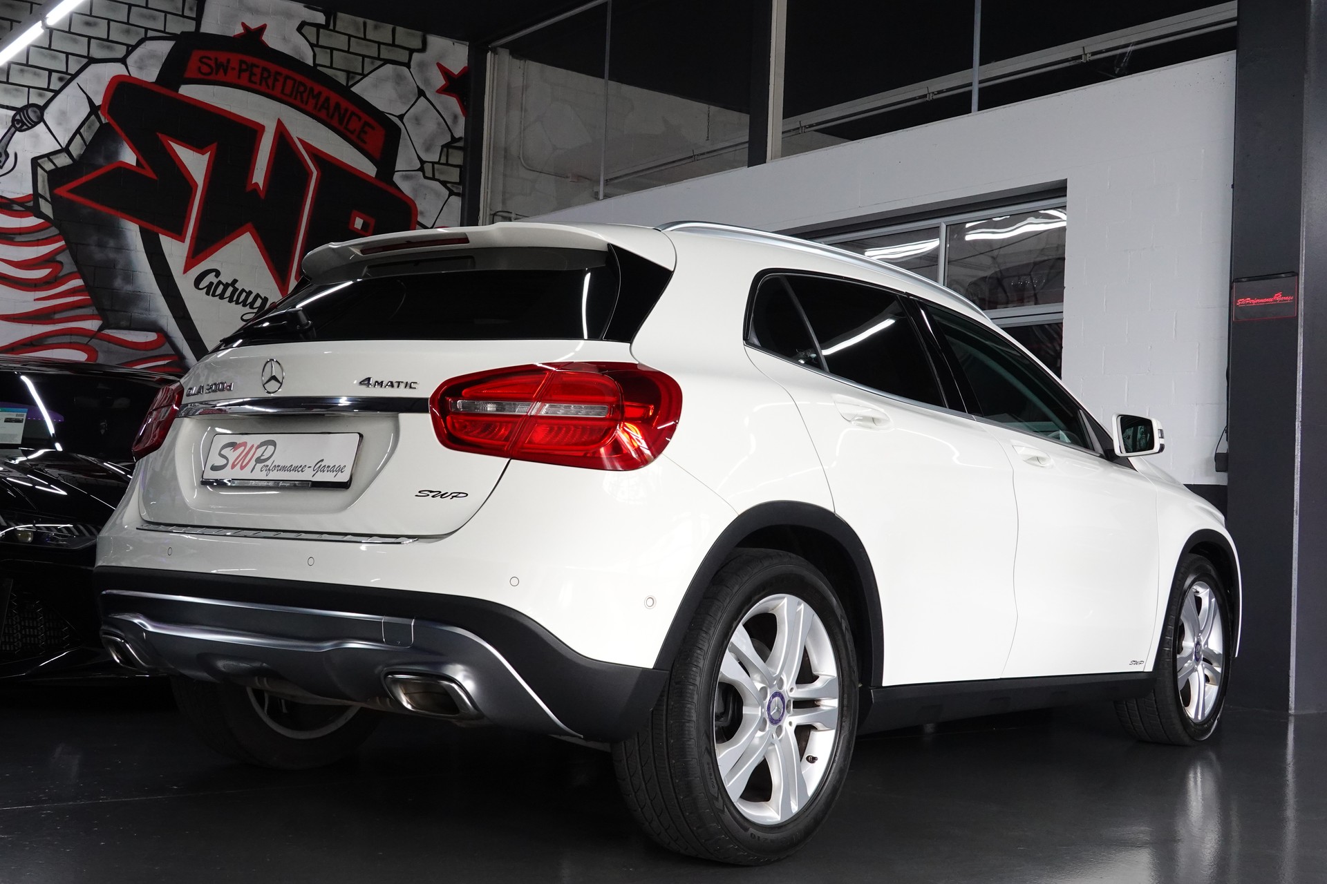 MERCEDES-BENZ GLA 200 CDI Swiss Star Edition 4Matic 7G-DCT-image-19