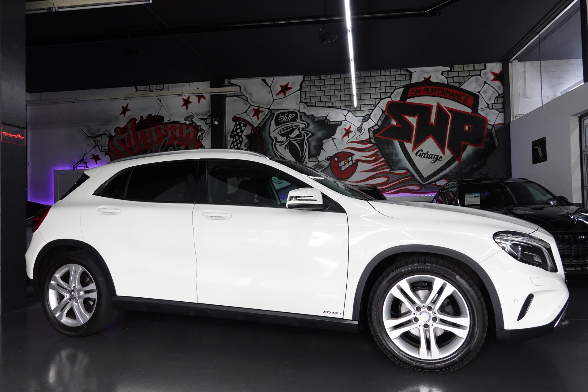 MERCEDES-BENZ GLA 200 CDI Swiss Star Edition 4Matic 7G-DCT-image-17