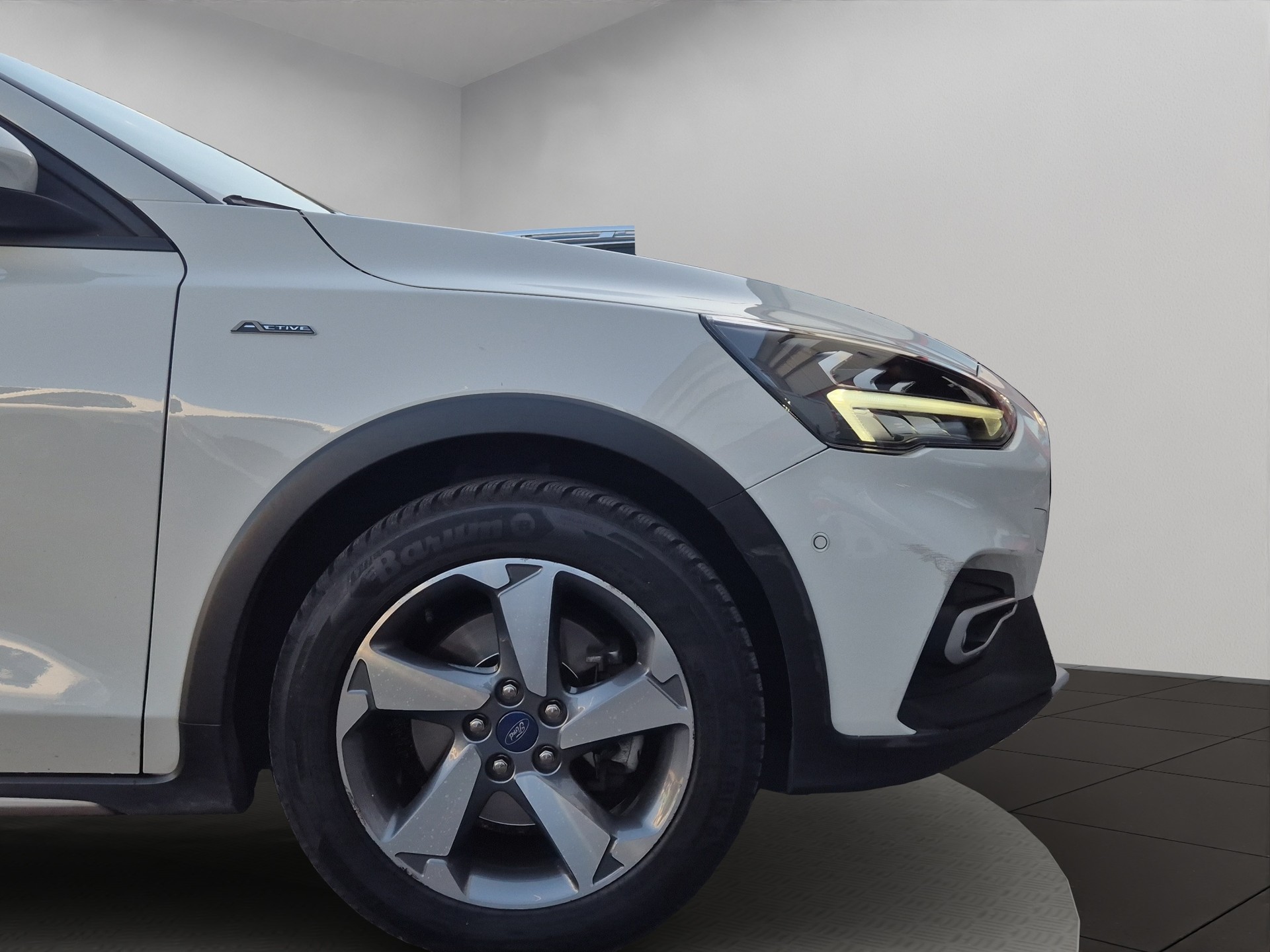 FORD Focus 1.5 SCTi Titanium Automatic-image-8