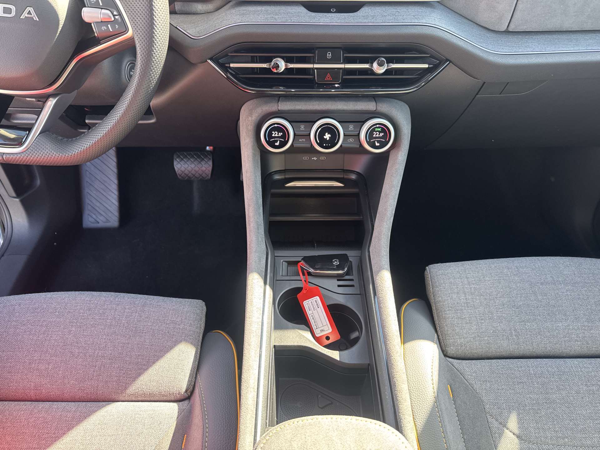 SKODA Kodiaq 2.0 TDi Selection 4x4 DSG-Automat-image-11