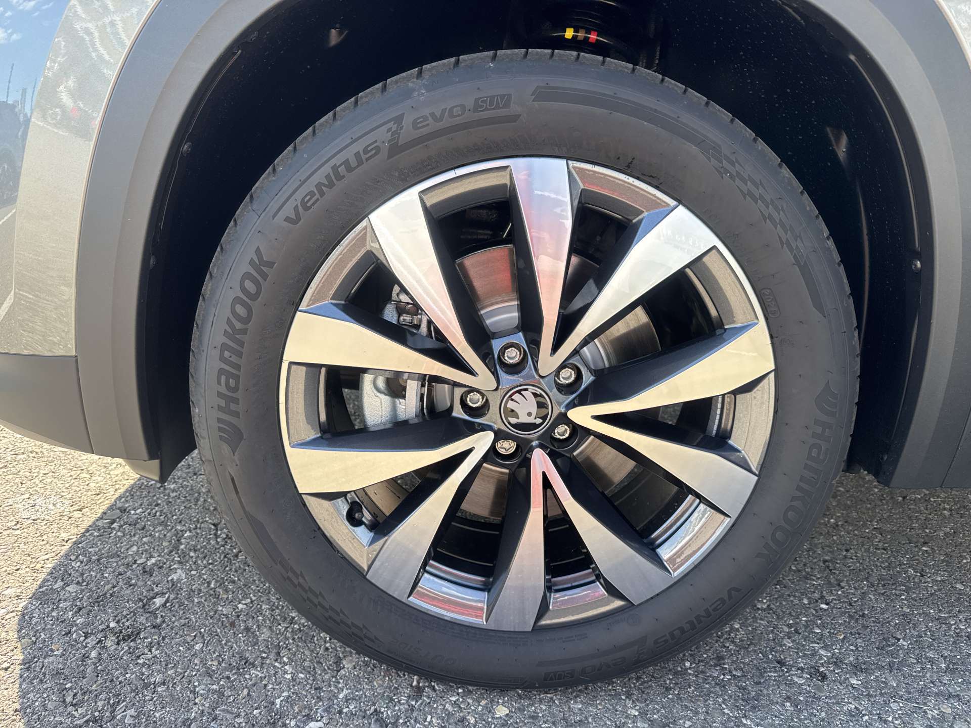 SKODA Kodiaq 2.0 TDi Selection 4x4 DSG-Automat-image-8