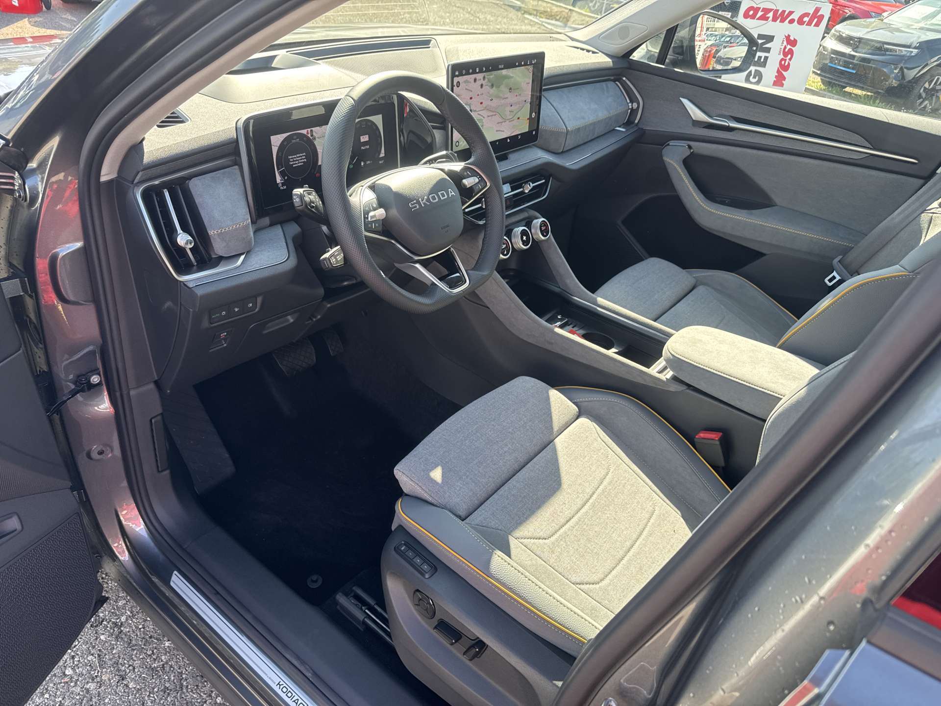 SKODA Kodiaq 2.0 TDi Selection 4x4 DSG-Automat-image-5