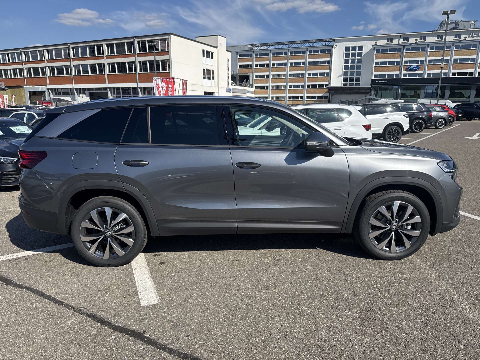 SKODA Kodiaq 2.0 TDi Selection 4x4 DSG-Automat-image-10