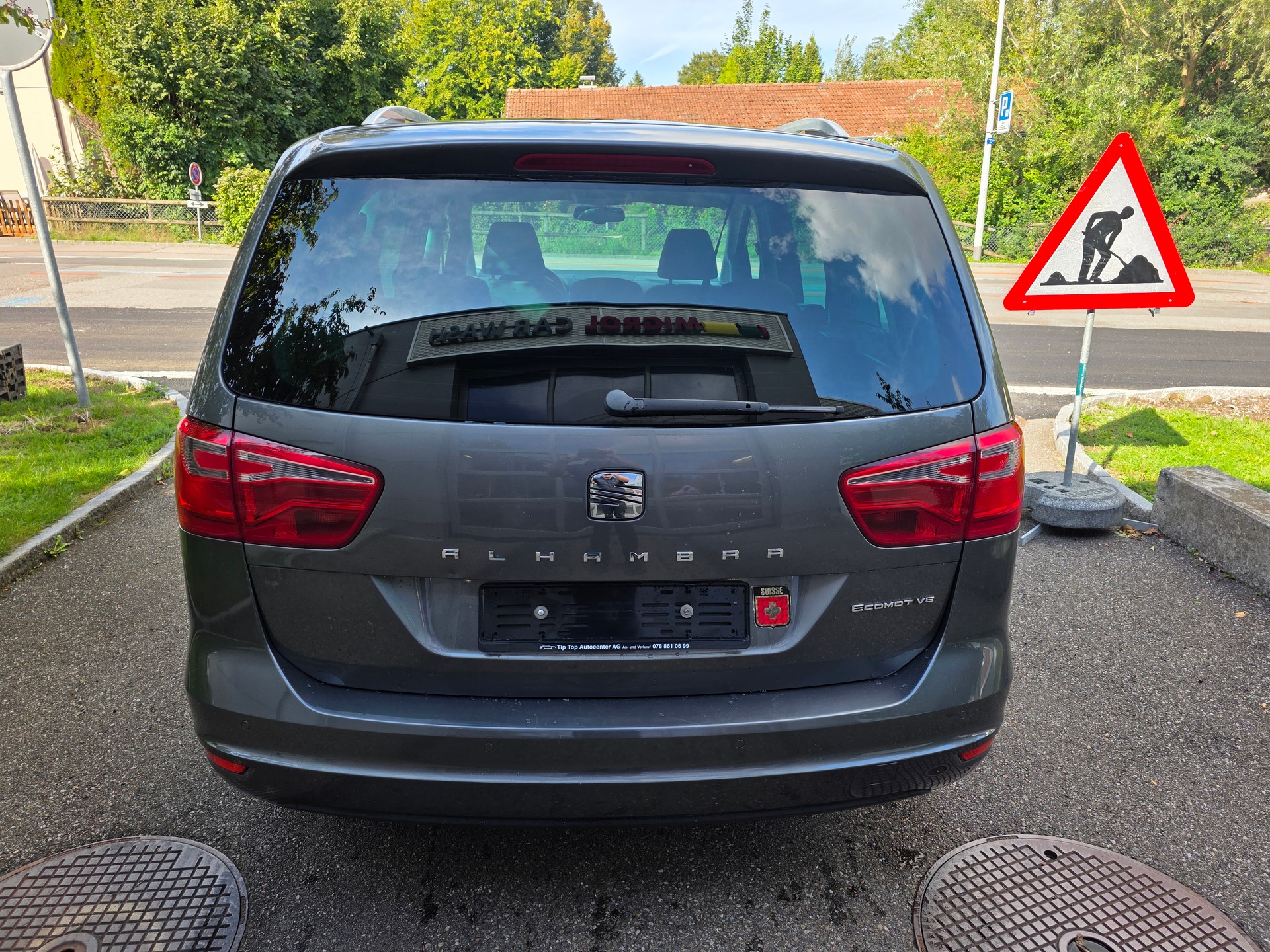SEAT SEAT 1.4 TSI Style | 7-Sitzer | MFK 2026 | Service 2026 | Neue Winterreifen-image-6