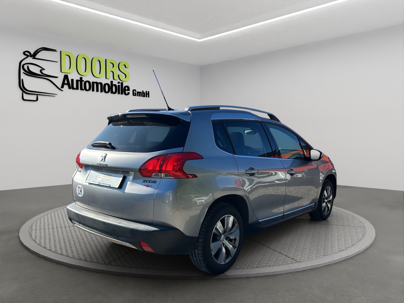PEUGEOT 2008 1.6 BlueHDi Active-image-4