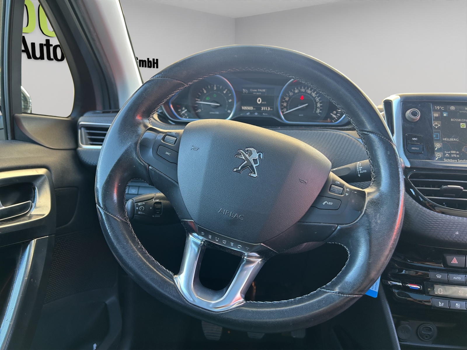 PEUGEOT 2008 1.6 BlueHDi Active-image-13