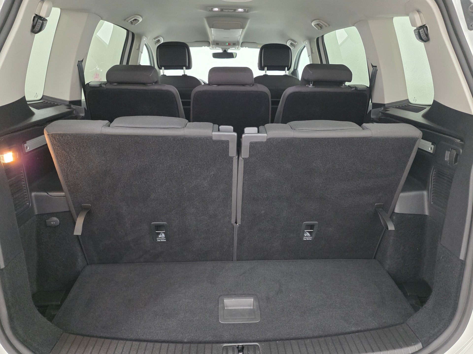 VW Touran 2.0 TDI BlueMotion Technology Comfortline DSG-image-14