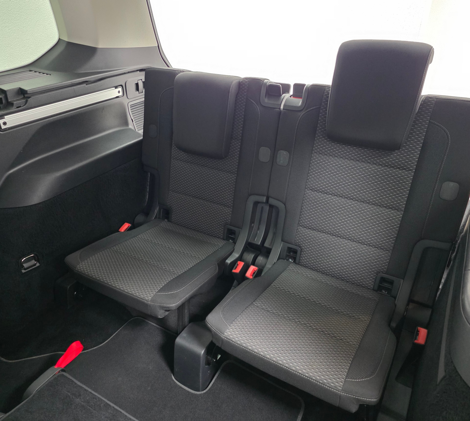 VW Touran 2.0 TDI BlueMotion Technology Comfortline DSG-image-13