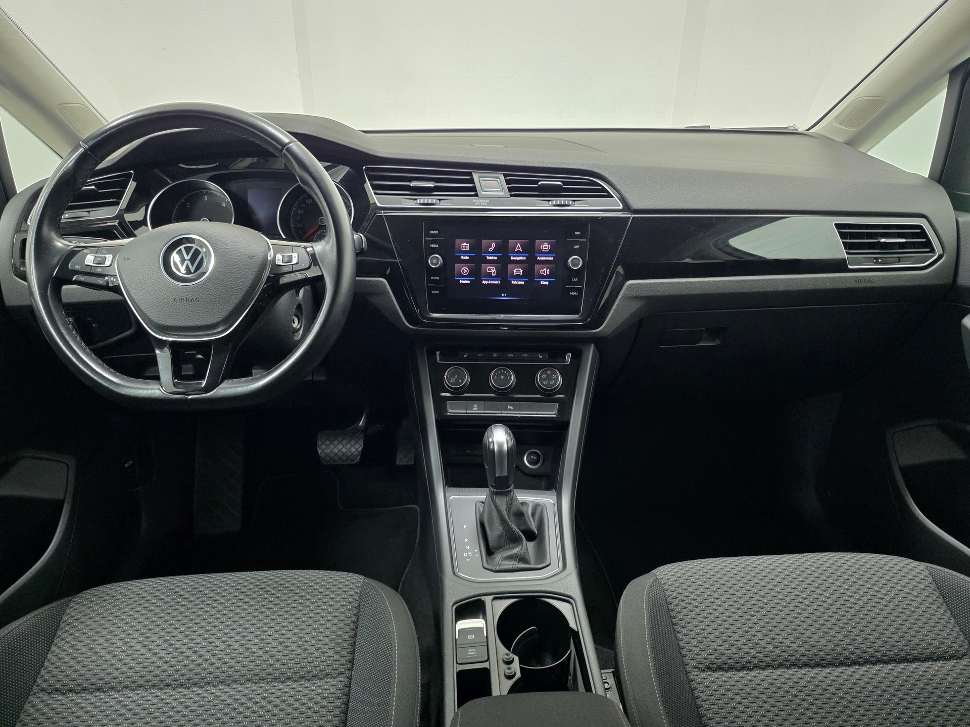 VW Touran 2.0 TDI BlueMotion Technology Comfortline DSG-image-8
