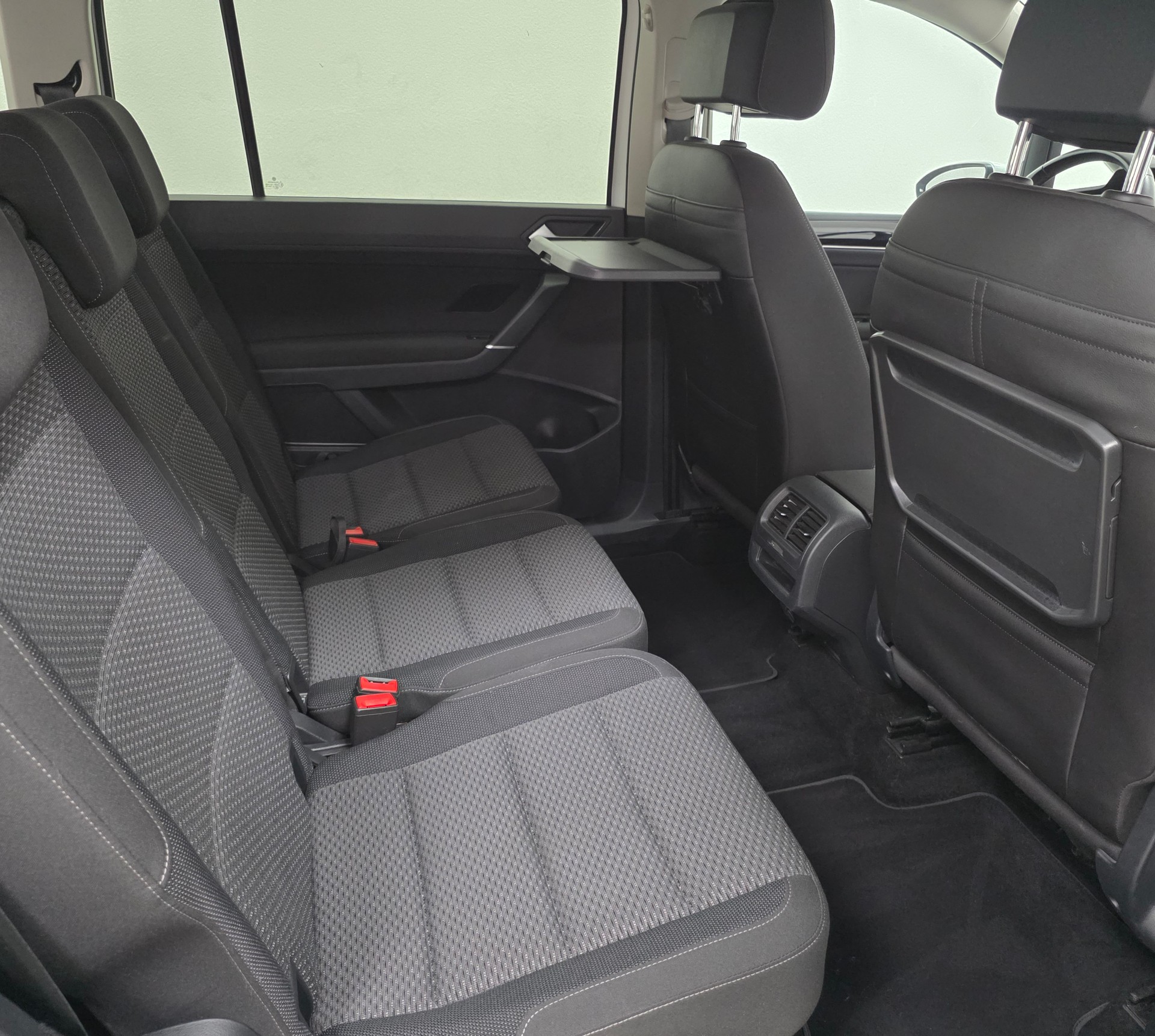 VW Touran 2.0 TDI BlueMotion Technology Comfortline DSG-image-12