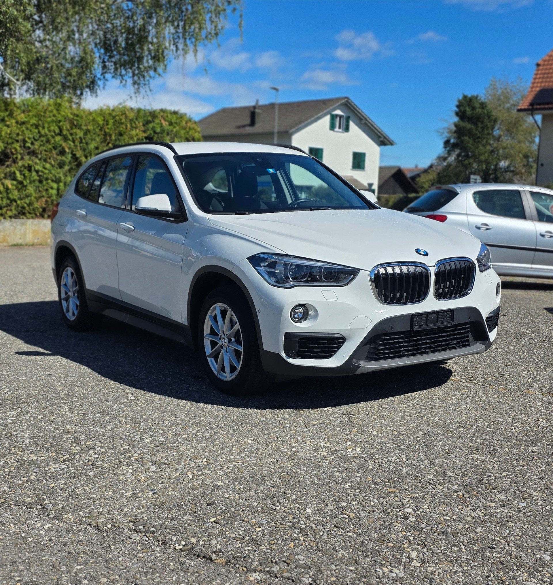 BMW X1 xDrive 18d xLine Steptronic-image-1