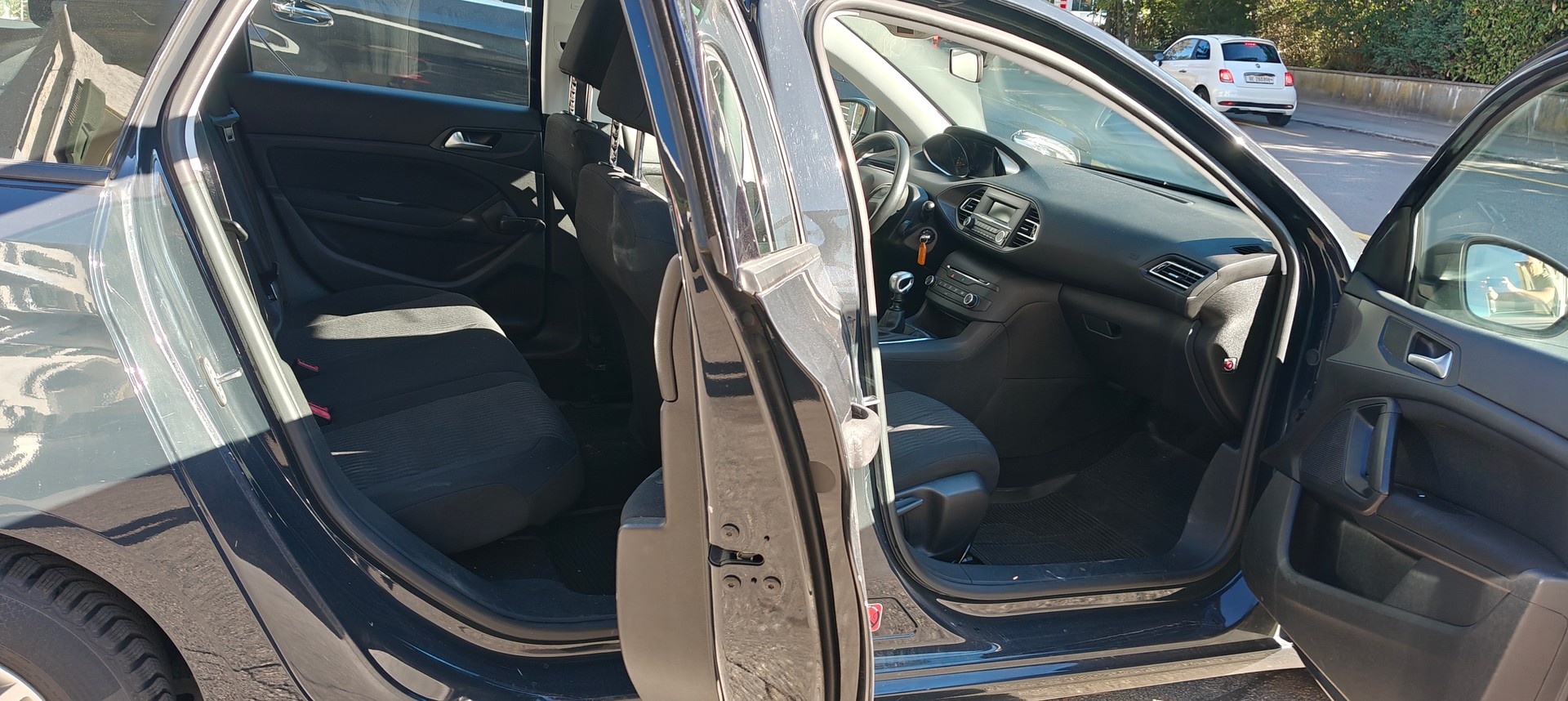 PEUGEOT 308 SW 1.6 BlueHDI Active-image-10